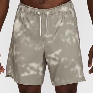 Nike Unlimited Men's Dri-FIT 7" Versatile Shorts HM9673-133 Green Tan